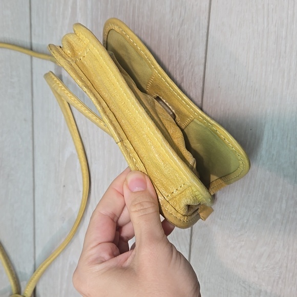 Fossil Women Mini Yellow Leather Crossbody Bag Hobo Boho Purse - Picture 11 of 11